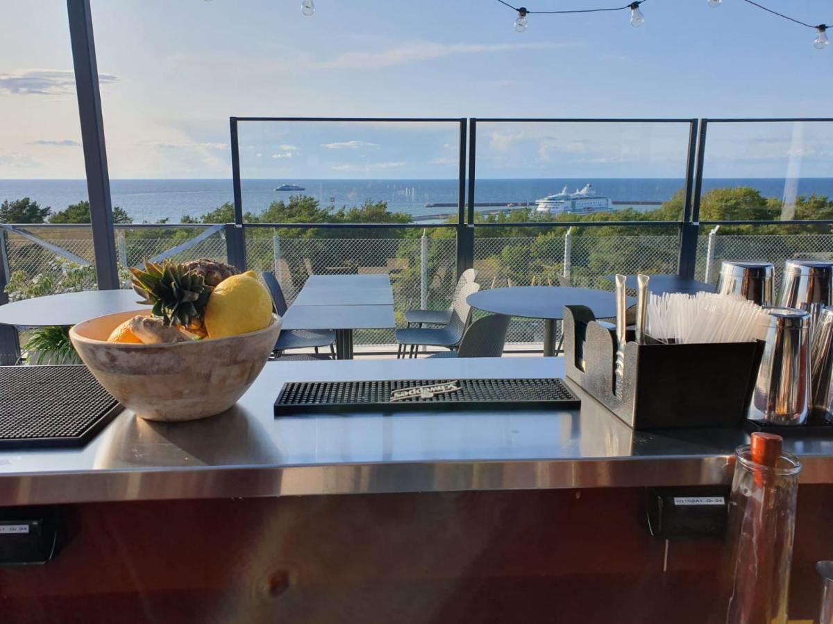 First Hotel Kokoloko VBY Екстериор снимка