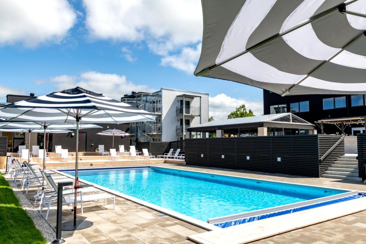First Hotel Kokoloko VBY Екстериор снимка