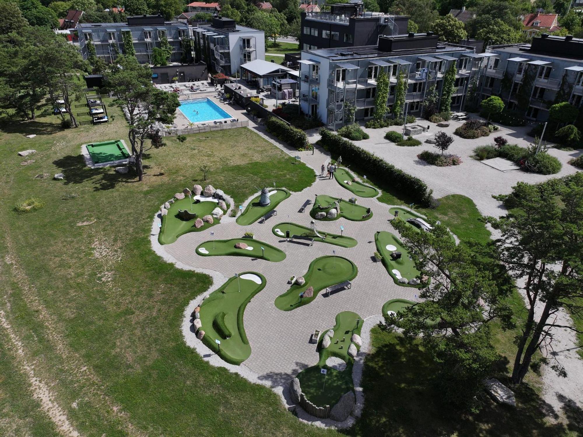 First Hotel Kokoloko VBY Екстериор снимка