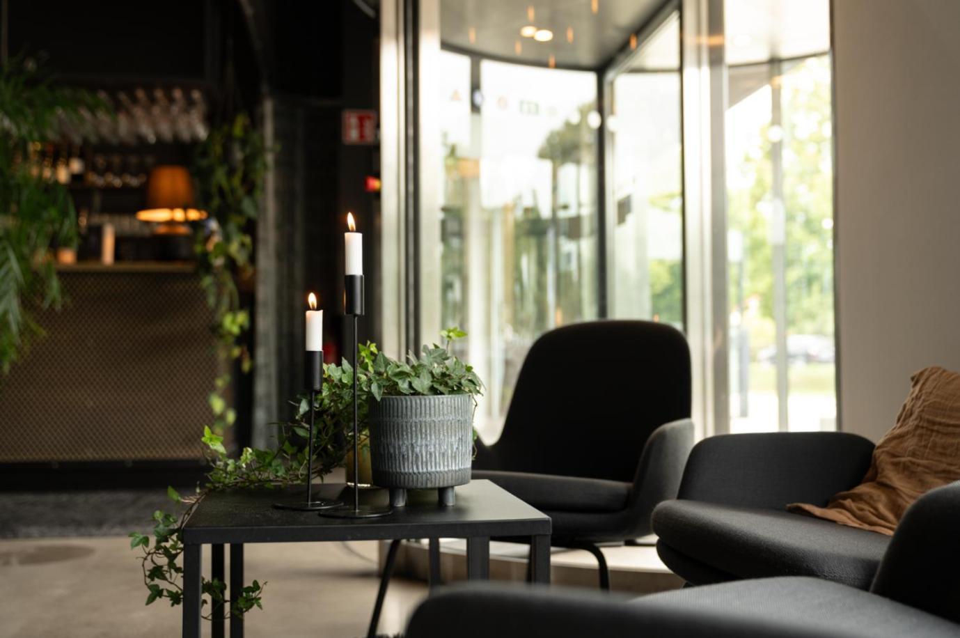 First Hotel Kokoloko VBY Екстериор снимка