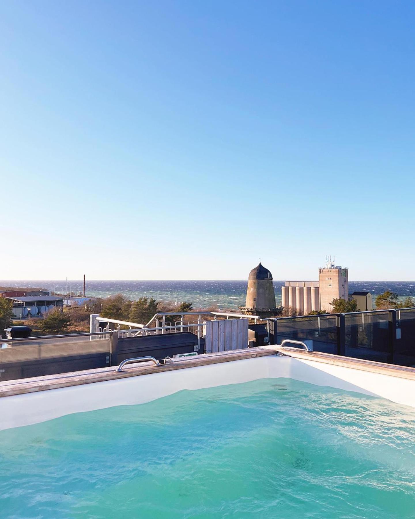 First Hotel Kokoloko VBY Екстериор снимка