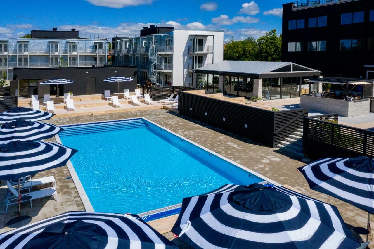 First Hotel Kokoloko VBY Екстериор снимка